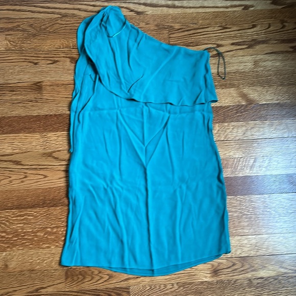 MNG Suit Collection One Shoulder Asymmetrical Ruffle Green Mini Dress - Picture 6 of 7